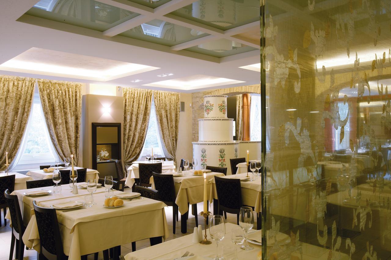 Albergo Ristorante Marcheno Exterior foto